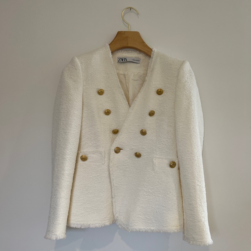 Zara - xs - cream blazer gold buttons- never worn